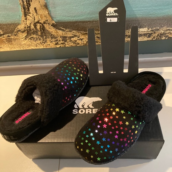 Sorel Slippers - Picture 3 of 4